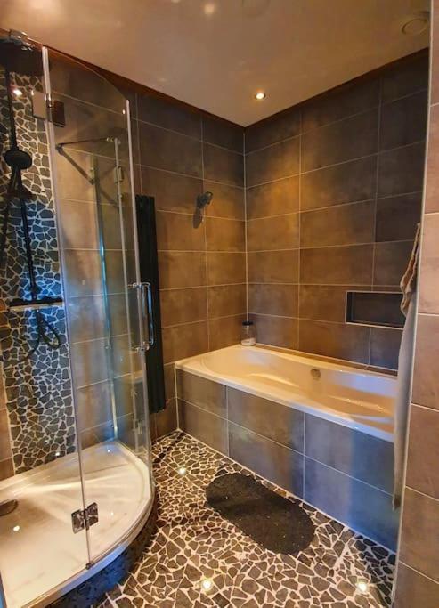 The Barn - Aurora Hoeve - Loft Met Jacuzzi Oldekerk